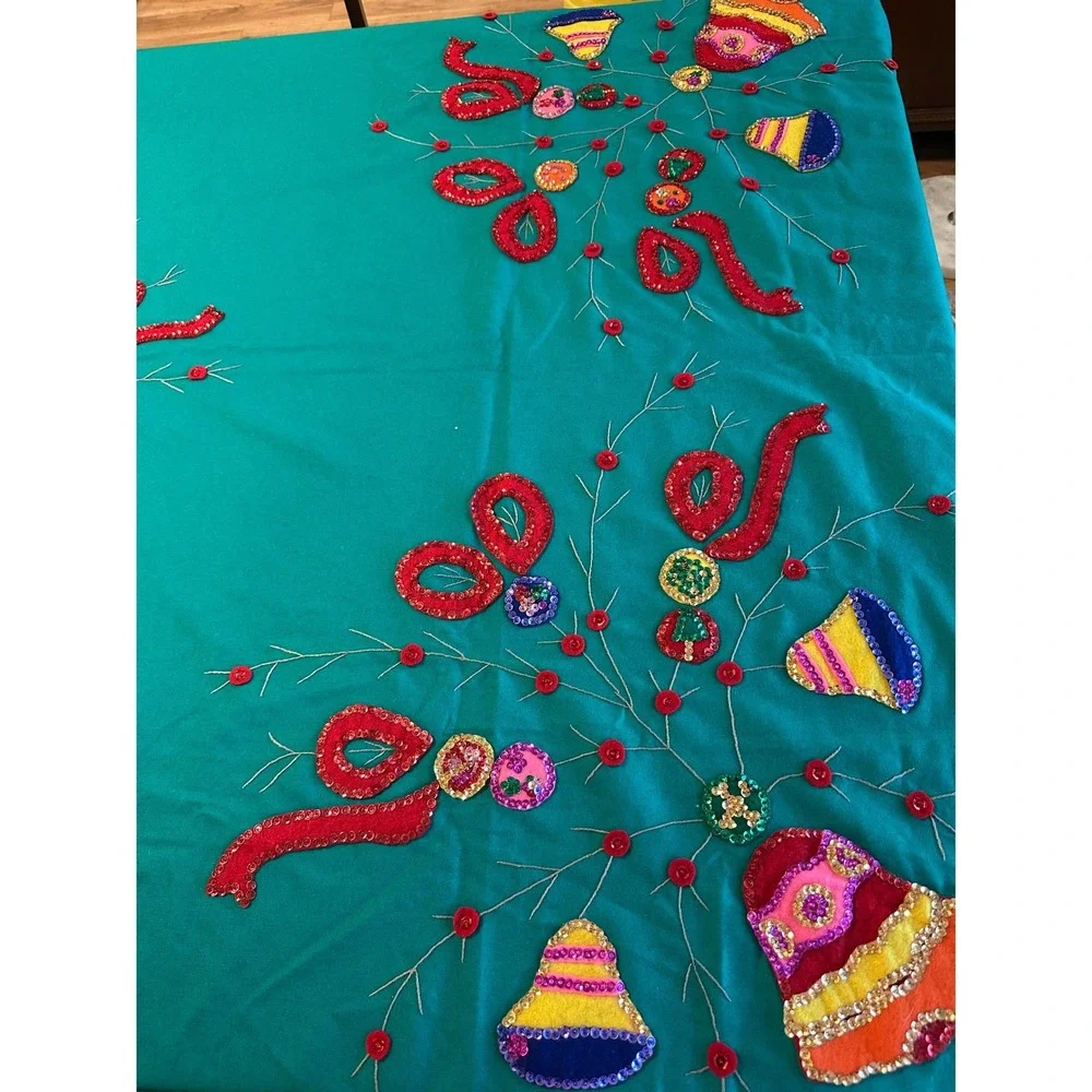 Vintage‎ Handmade Christmas Tablecloth Green Sequin Felt Applique 90x60 Retro